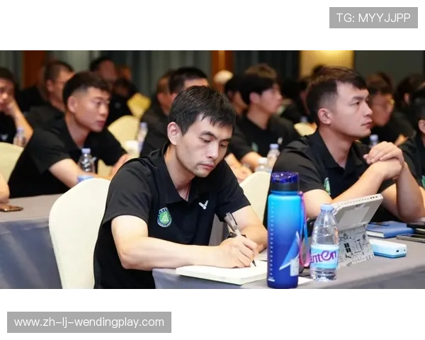 羽毛球教练阵容